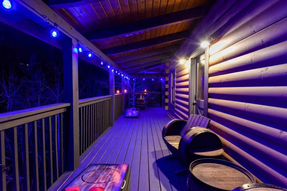 Ryes And Shine Bootlegger'S Cabin! Hot Tub* Pool* Arcade* Billiards *Ev * Pet Friendly Sevierville Buitenkant foto