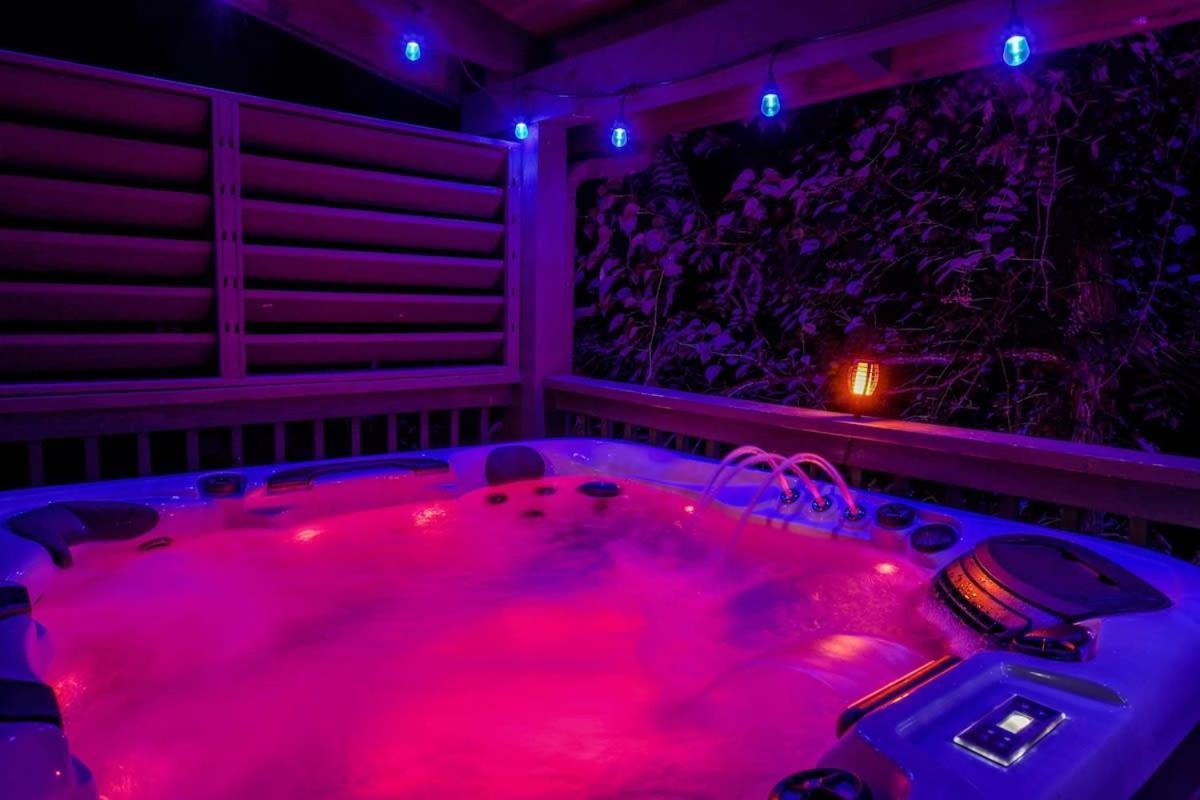 Ryes And Shine Bootlegger'S Cabin! Hot Tub* Pool* Arcade* Billiards *Ev * Pet Friendly Sevierville Buitenkant foto
